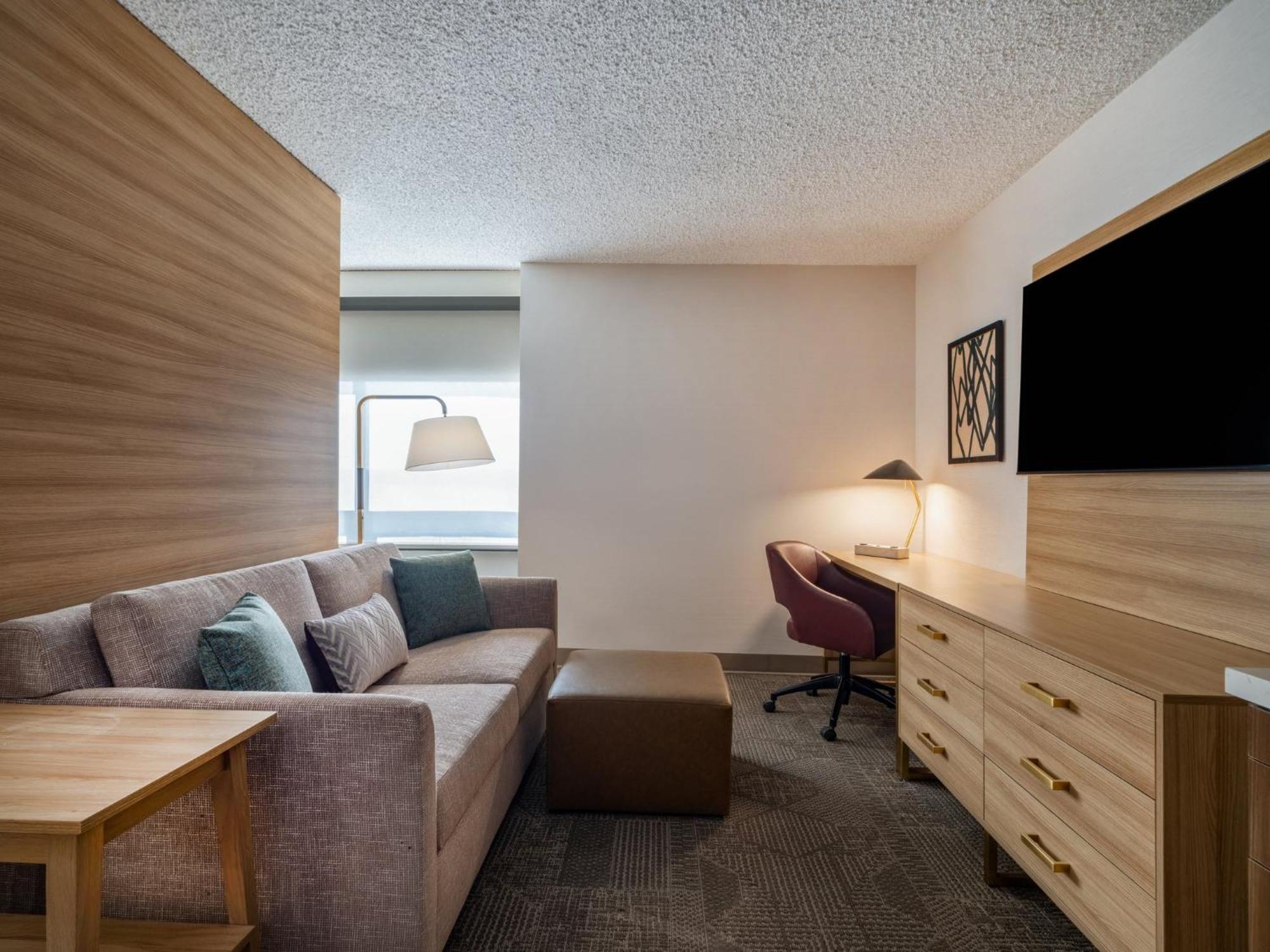Staybridge Chicago O'hare - By Ihg