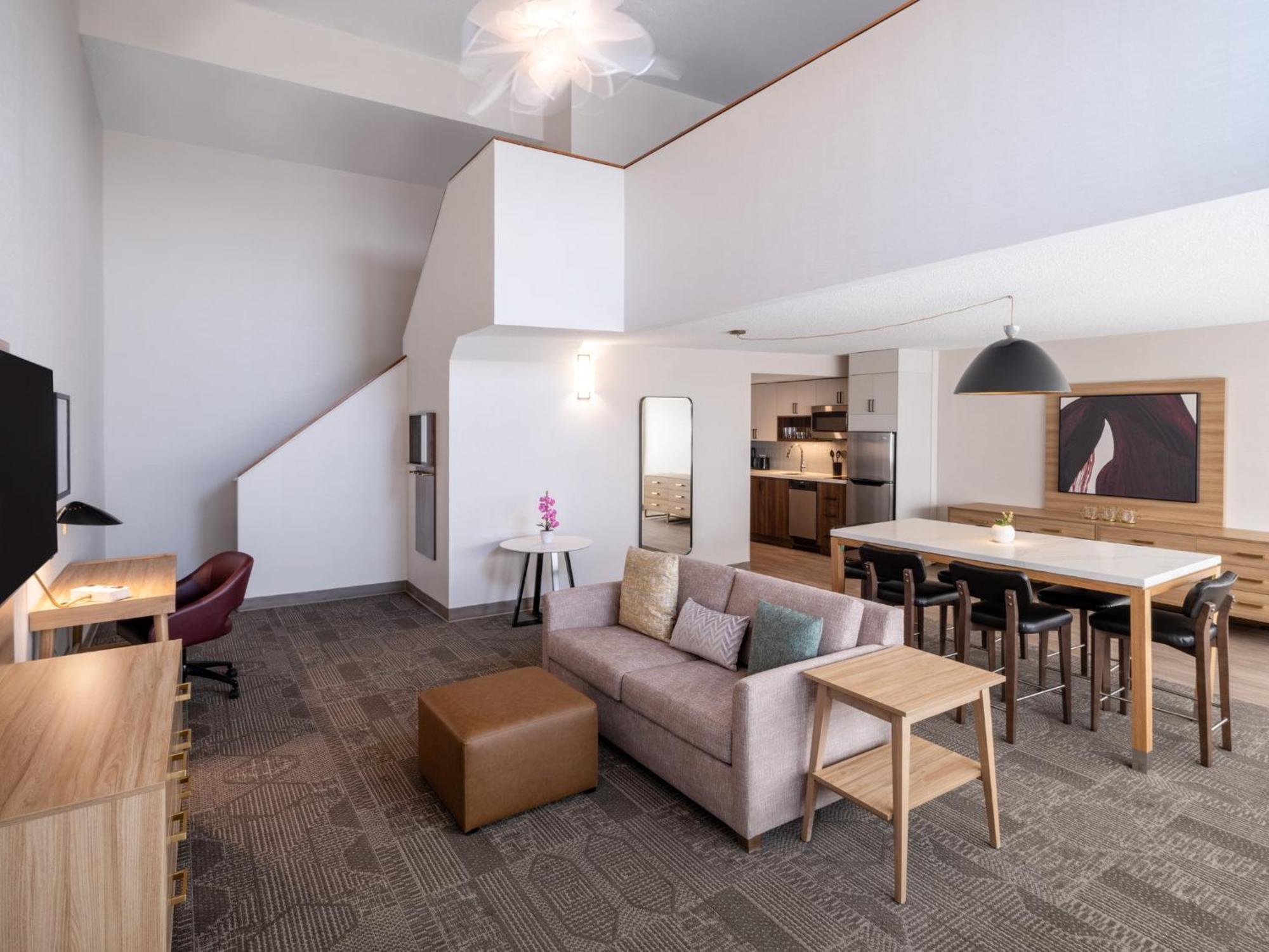 Staybridge Chicago O'hare - By Ihg Hotel 3*