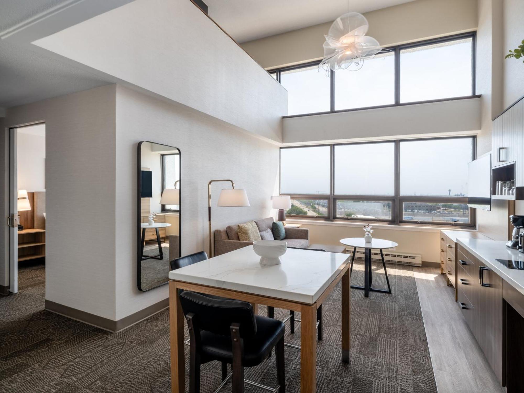Staybridge Chicago O'hare - By Ihg Hotel